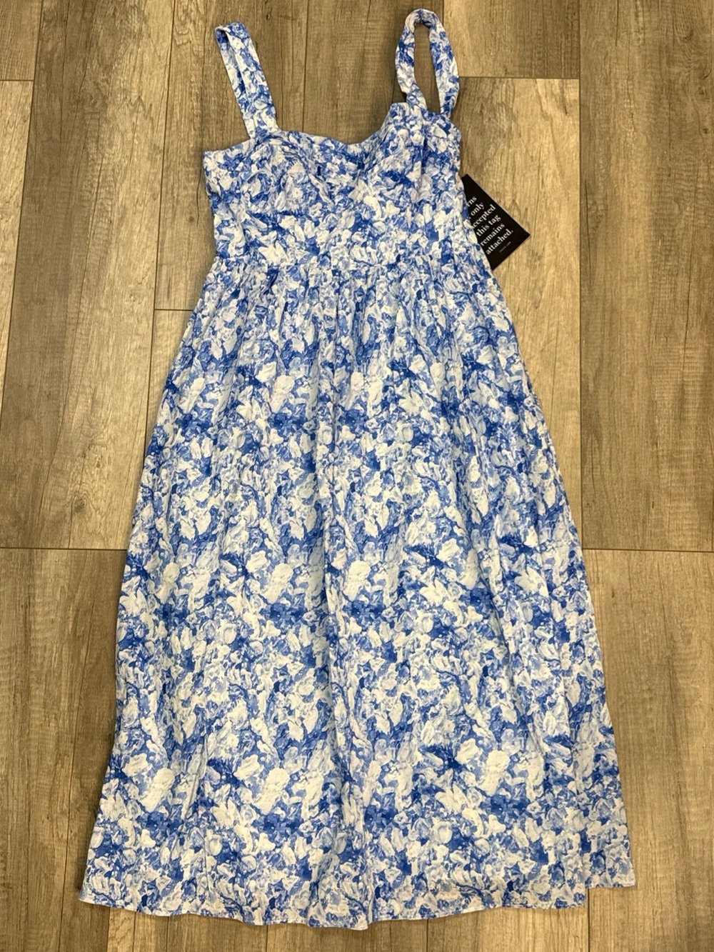 Hyacinth House Floral Midi Dress with Sweetheart Neckline